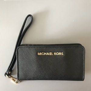 Authentic Michael Kors Wristlet